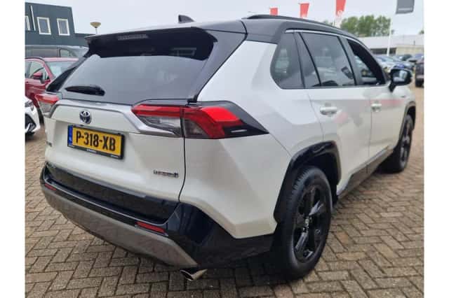 Toyota RAV4 (2019) thumbnail 4