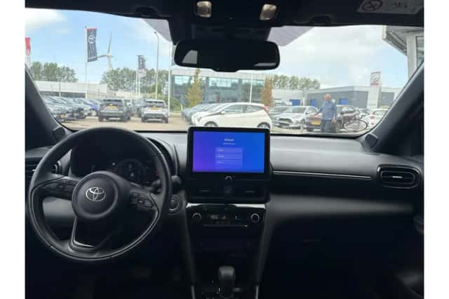 Toyota Yaris Cross (2025) thumbnail 2
