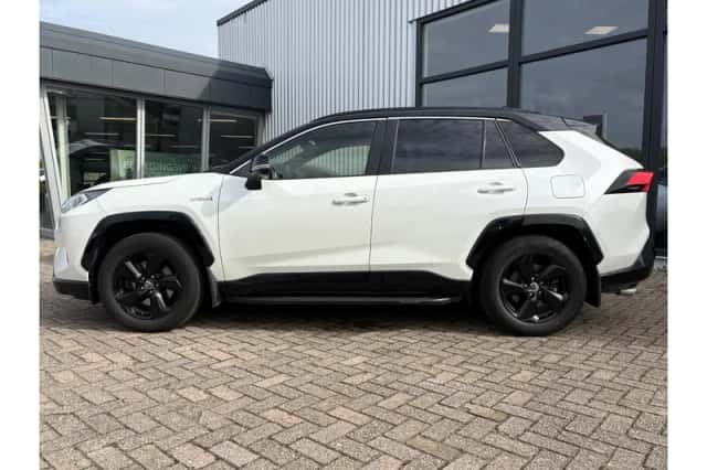 Toyota RAV4 (2019) thumbnail 3