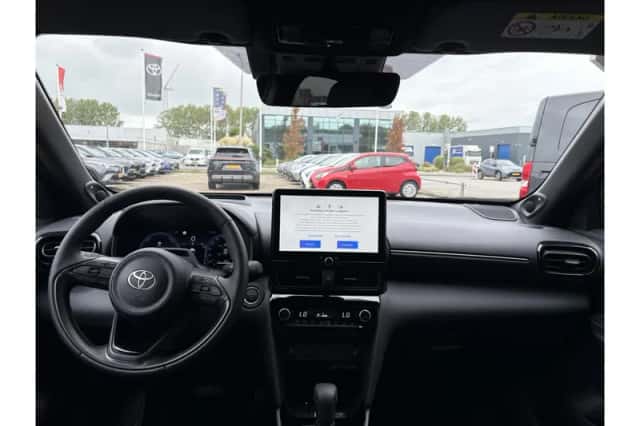 Toyota Yaris Cross (2026) thumbnail 2