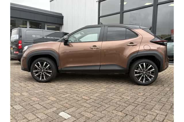 Toyota Yaris Cross (2026) thumbnail 3