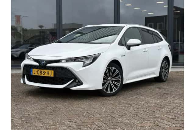 Toyota Corolla (2020) thumbnail 1
