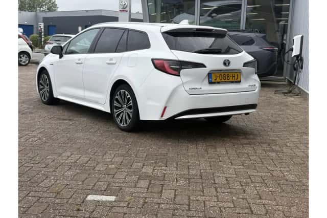 Toyota Corolla (2020) thumbnail 4