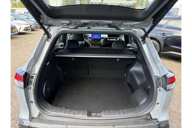 Toyota Corolla Cross (2023) thumbnail 5