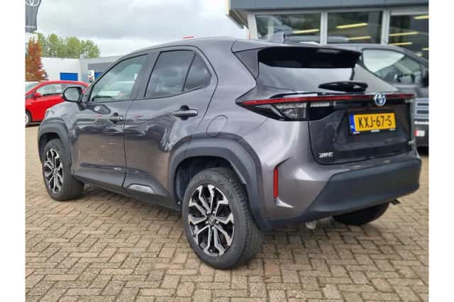Toyota Yaris Cross (2022) thumbnail 3