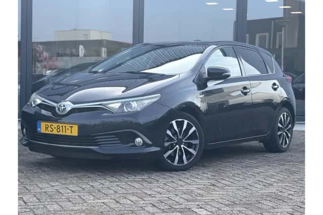 Toyota Auris (2018) thumbnail 1