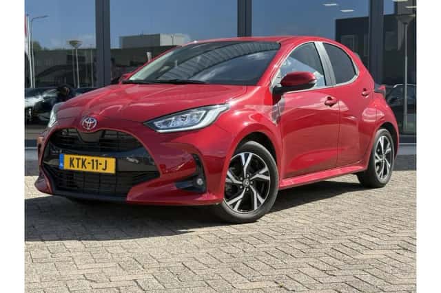 Toyota Yaris (2024) thumbnail 1