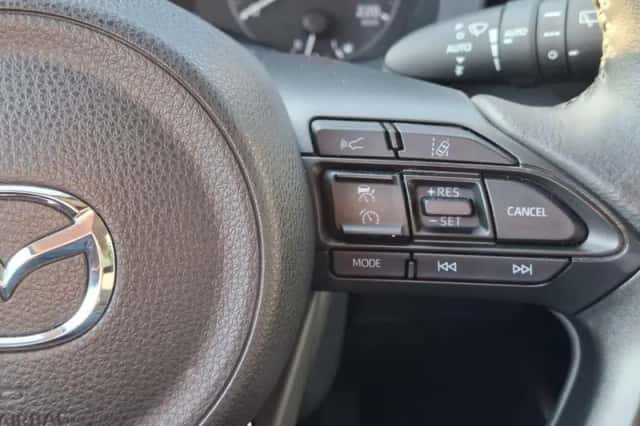 Mazda 2 Hybrid (2022) thumbnail 6