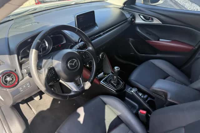 Mazda CX-3 (2017) thumbnail 2