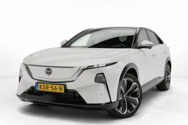 Mazda CX-6e (2026) thumbnail 1