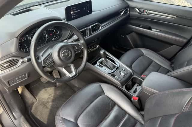 Mazda CX-5 (2024) thumbnail 2
