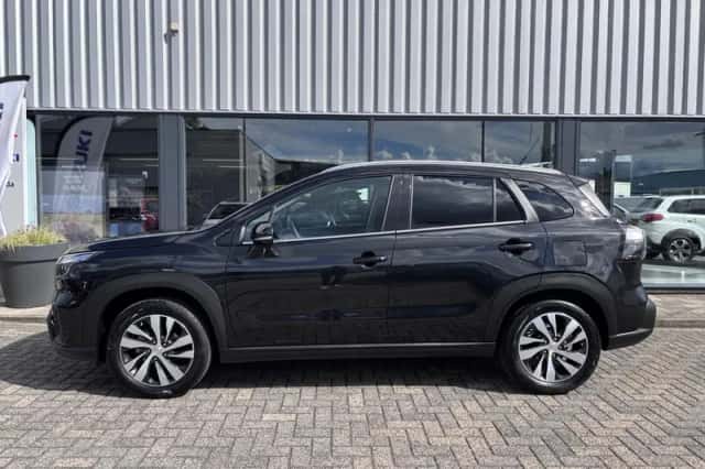 Suzuki S-Cross (2025) thumbnail 3
