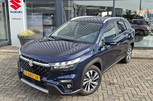 Suzuki S-Cross (2024) thumbnail 3