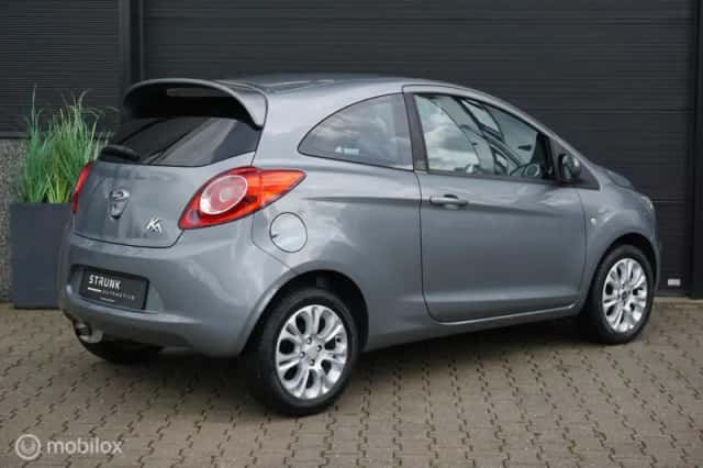 Ford Ka (2010) thumbnail 5