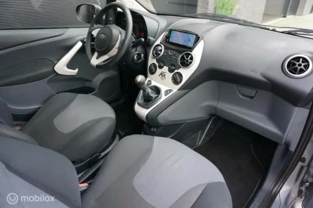 Ford Ka (2010) thumbnail 6