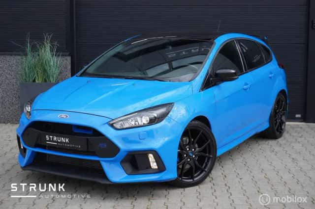 Ford Focus (2011) thumbnail 1