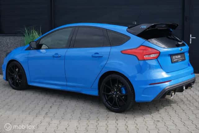 Ford Focus (2011) thumbnail 3