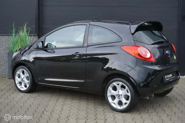 Ford Ka (2010) thumbnail 3