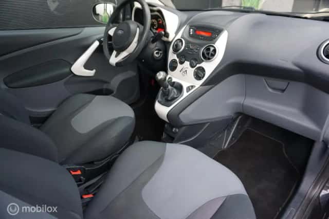 Ford Ka (2010) thumbnail 6