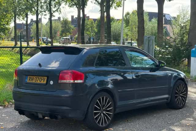 Audi A3 (2006) thumbnail 3