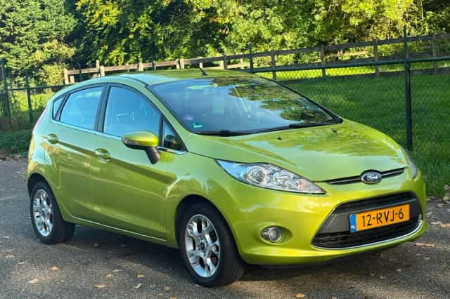 Ford Fiesta (2011) thumbnail 1