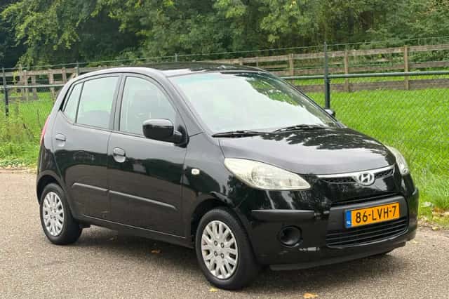 Hyundai i10 (2010) thumbnail 1