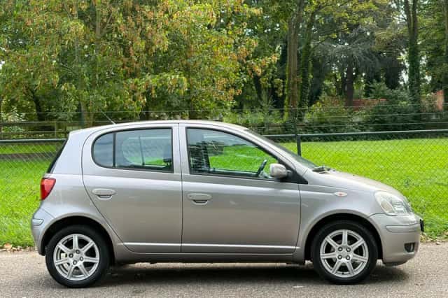 Toyota Yaris (2006) thumbnail 2