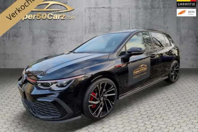 Volkswagen Golf (2021) thumbnail 1