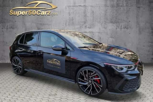 Volkswagen Golf (2021) thumbnail 2