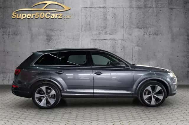 Audi Q7 (2016) thumbnail 5