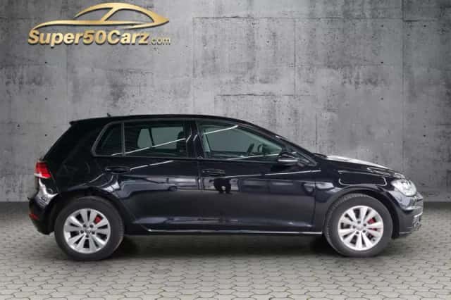 Volkswagen Golf (2019) thumbnail 5