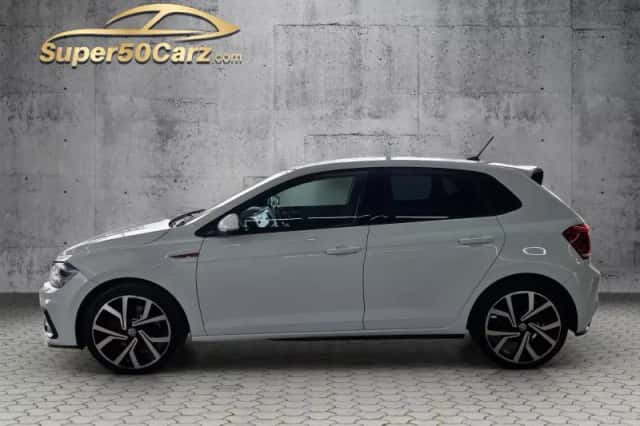 Volkswagen Polo (2019) thumbnail 2