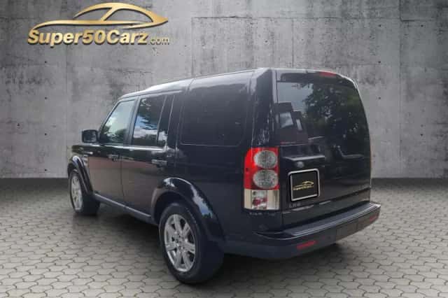 Land Rover Discovery (2011) thumbnail 3