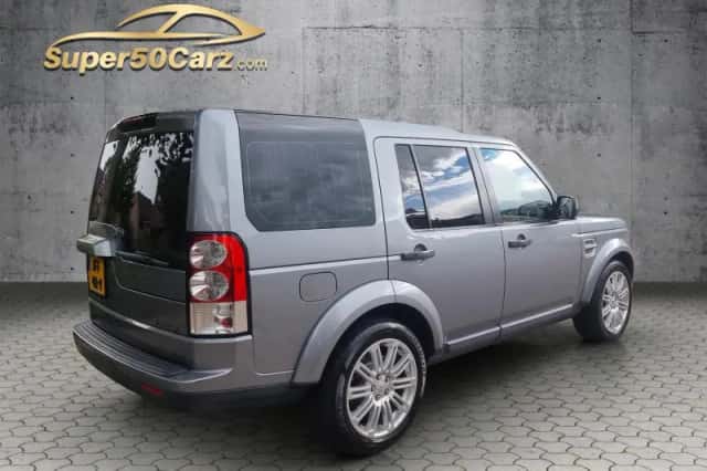 Land Rover Discovery (2013) thumbnail 4