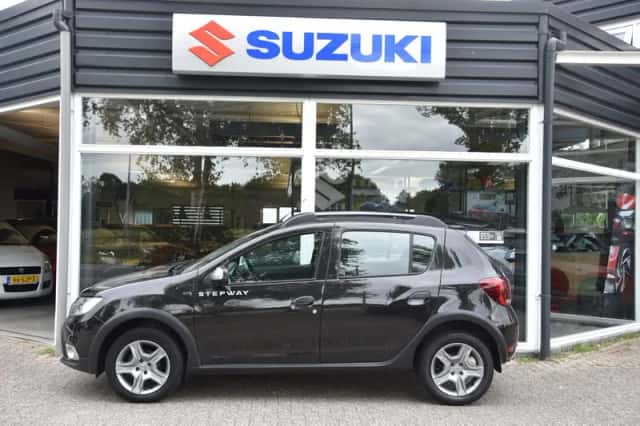 Dacia Sandero (2017) thumbnail 2
