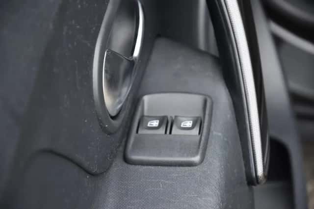 Dacia Sandero (2017) thumbnail 6