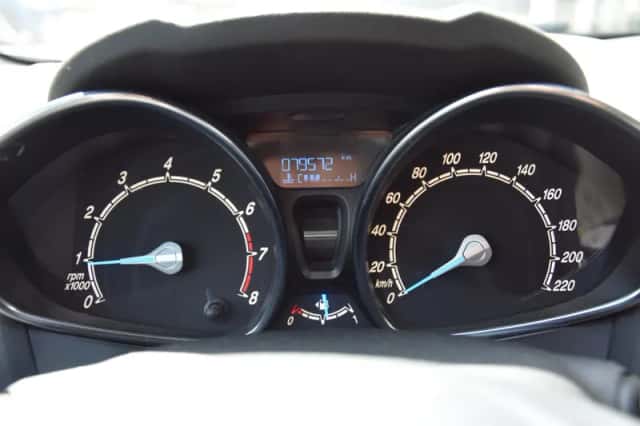 Ford Fiesta (2014) thumbnail 6