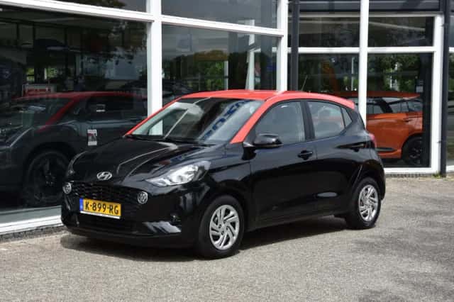 Hyundai i10 (2021) thumbnail 1