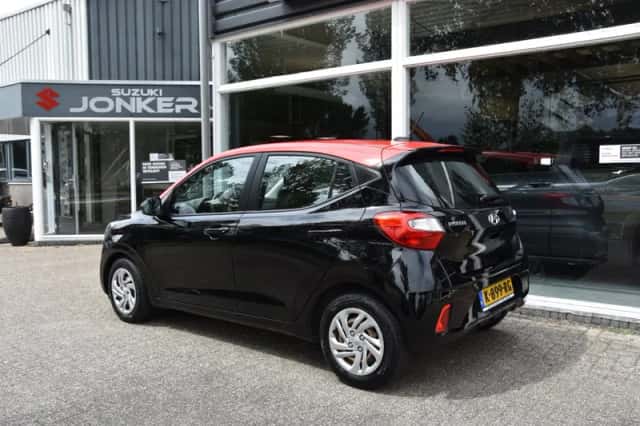 Hyundai i10 (2021) thumbnail 3