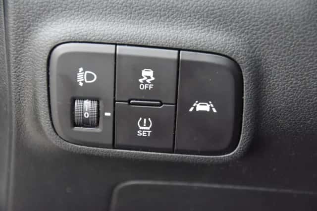 Hyundai i10 (2021) thumbnail 6