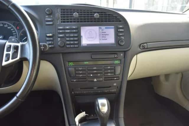 Saab 9-3 (2003) thumbnail 6