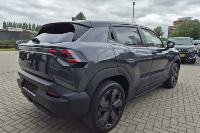 Suzuki e-Vitara (2026) thumbnail 2