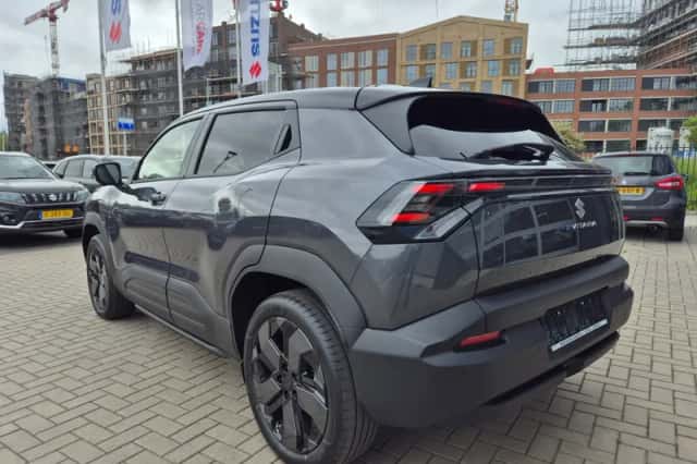 Suzuki e-Vitara (2026) thumbnail 3