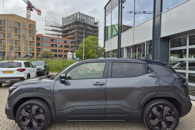 Suzuki e-Vitara (2026) thumbnail 4