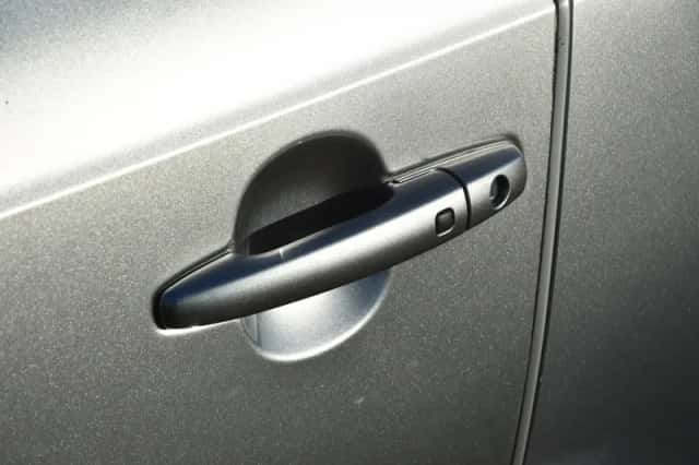 Suzuki Ignis (2023) thumbnail 5