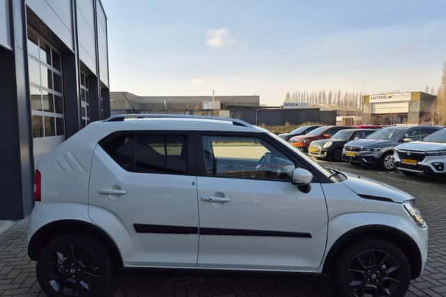 Suzuki Ignis (2022) thumbnail 3