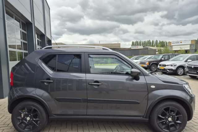 Suzuki Ignis (2024) thumbnail 3