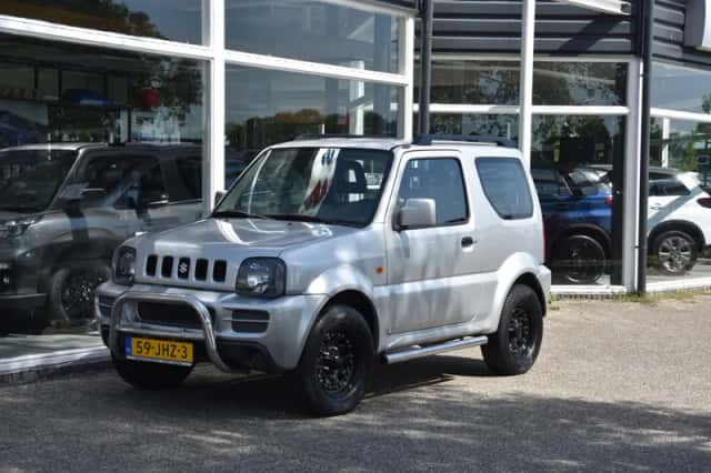 Suzuki Jimny (2009) thumbnail 1