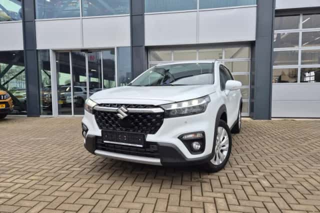 Suzuki S-Cross (2025) thumbnail 1