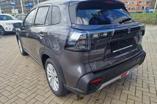 Suzuki S-Cross (2025) thumbnail 5